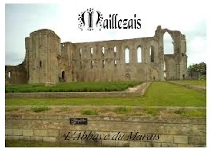 Convivial à Avec Piscine Partagée Hébergement de vacances