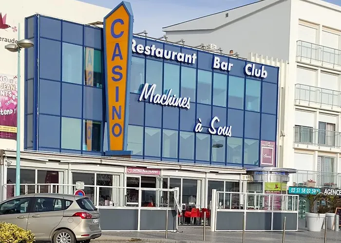 Convivial à Avec Piscine Partagée Hébergement de vacances